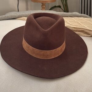 Lack of color brown wool hat